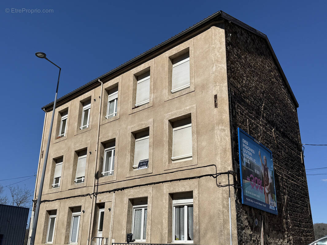 Appartement à SAINT-ETIENNE