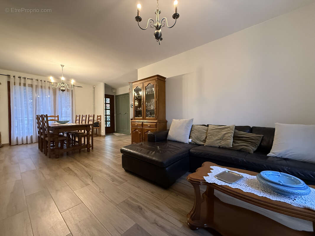 Maison à LE BLANC-MESNIL