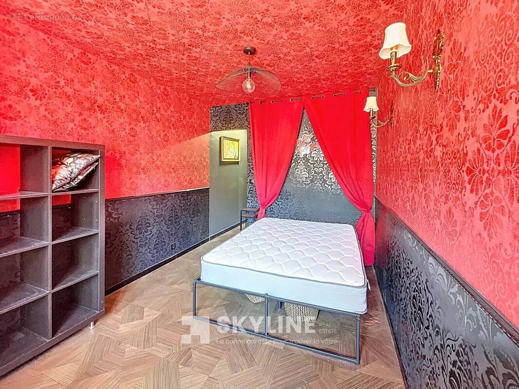 Appartement à MARSEILLE-6E