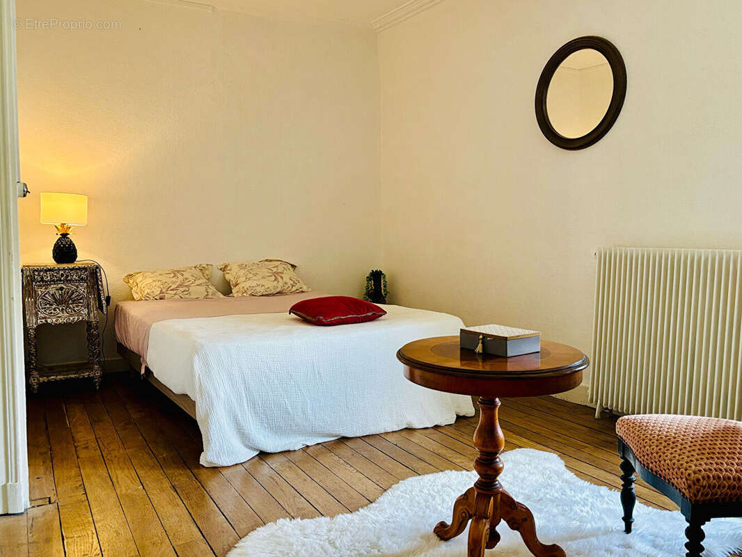 Maison à FRESNAY-SUR-SARTHE