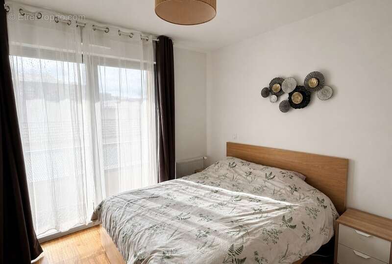 Appartement à GENNEVILLIERS