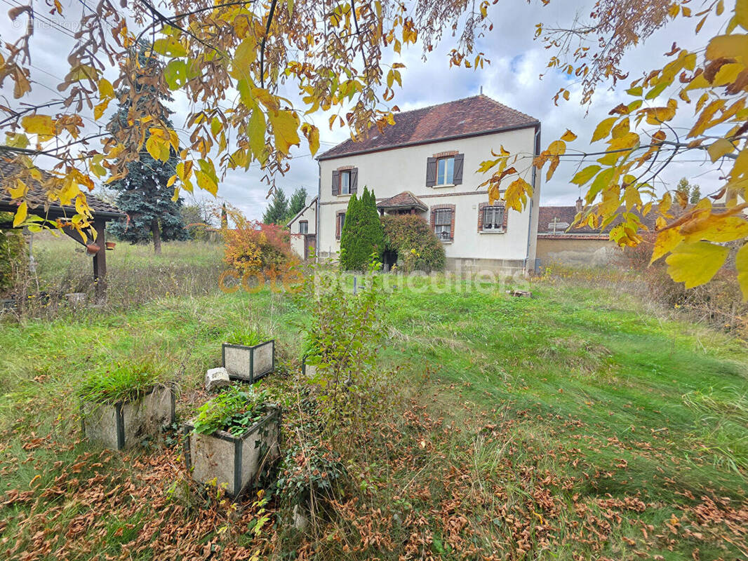 Maison à VILLIERS-LOUIS