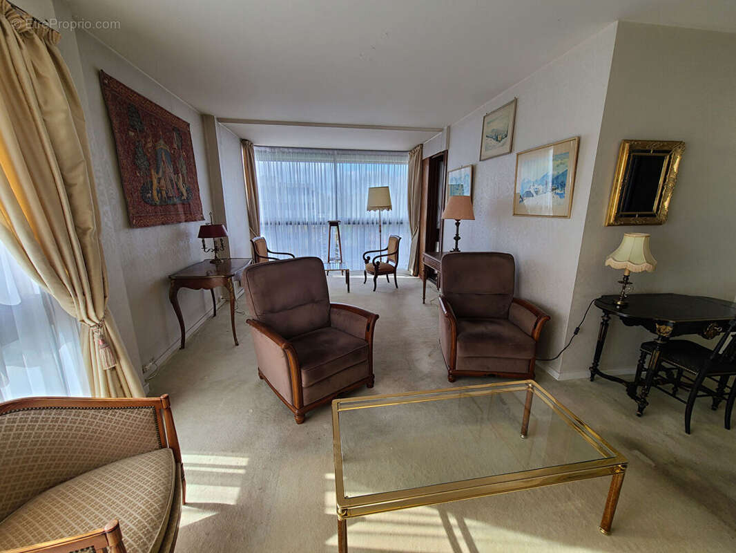 Appartement 90m² à fontenay-le-fleury - photo 2