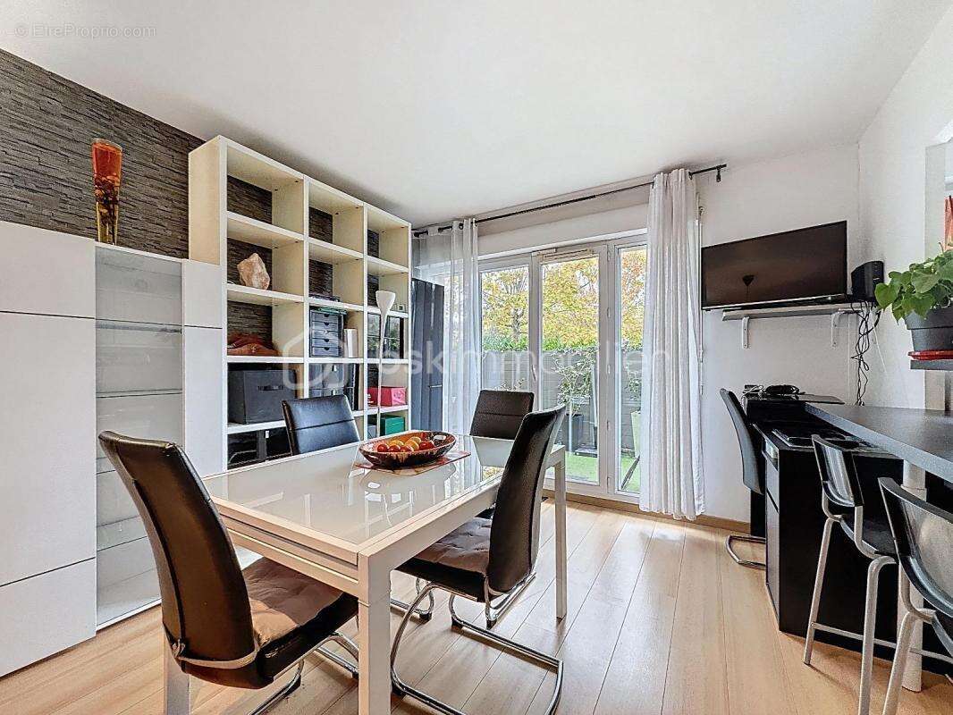 Appartement à JOUY-LE-MOUTIER