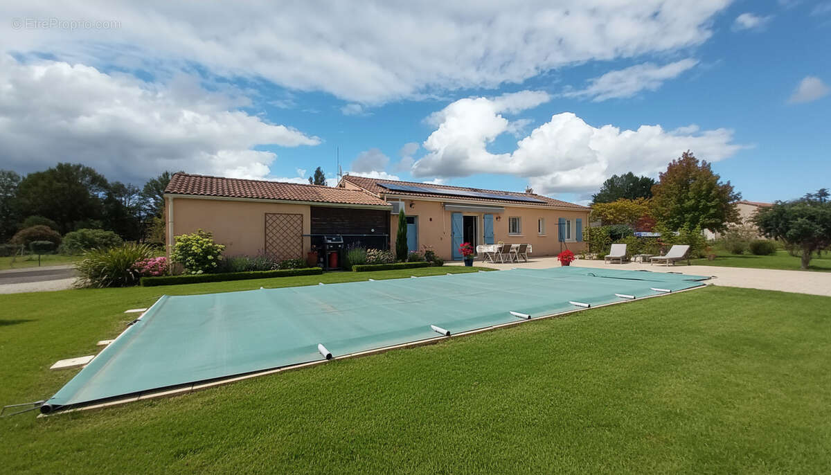 Maison à SERIGNAC-SUR-GARONNE