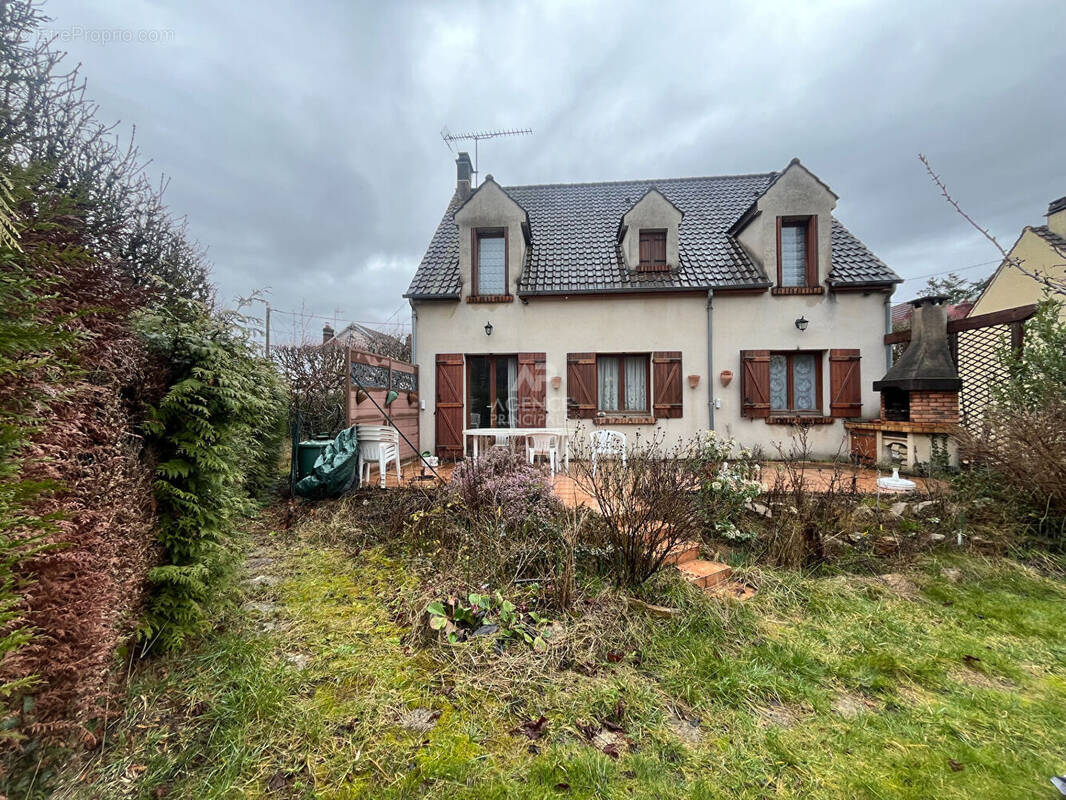 Maison à PONTOISE