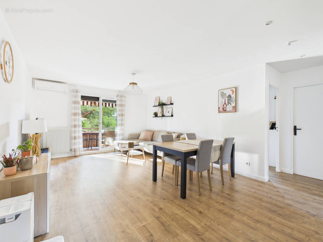 Appartement à LA FARLEDE