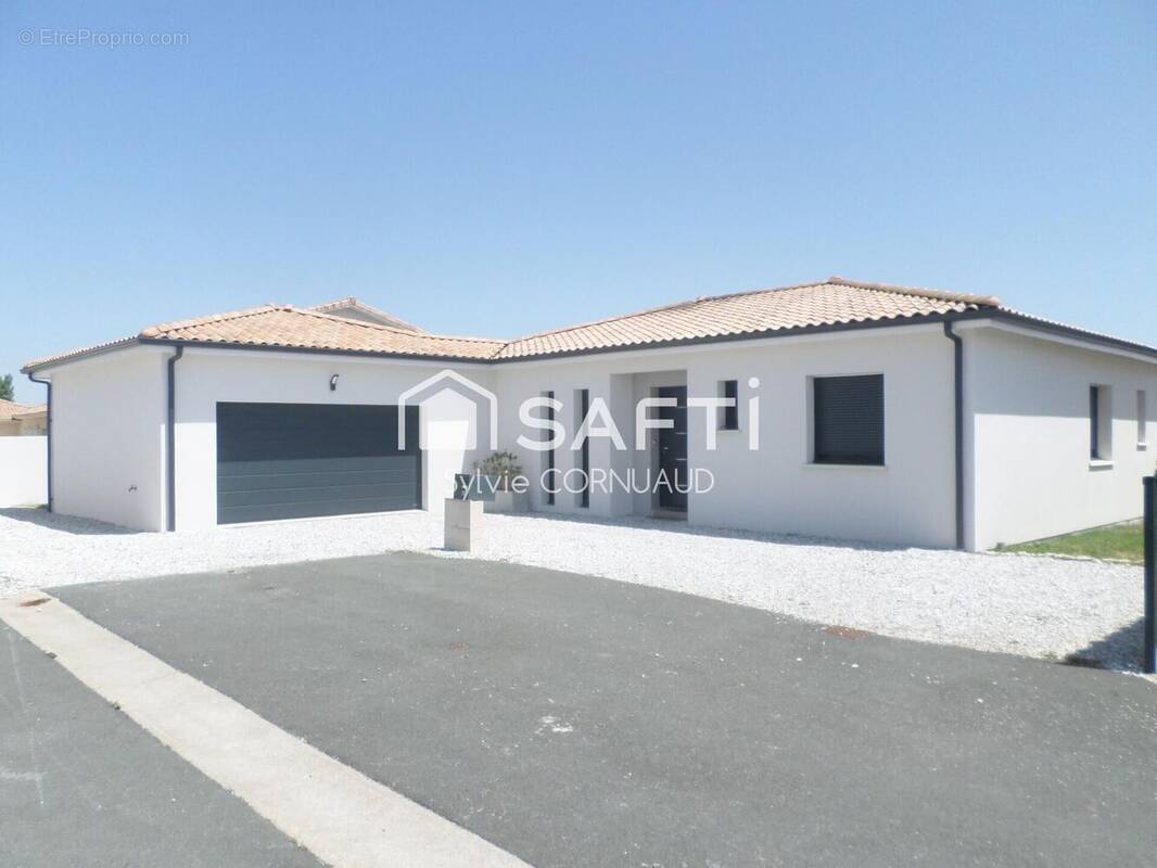 Photo 1 - Maison à MEDIS