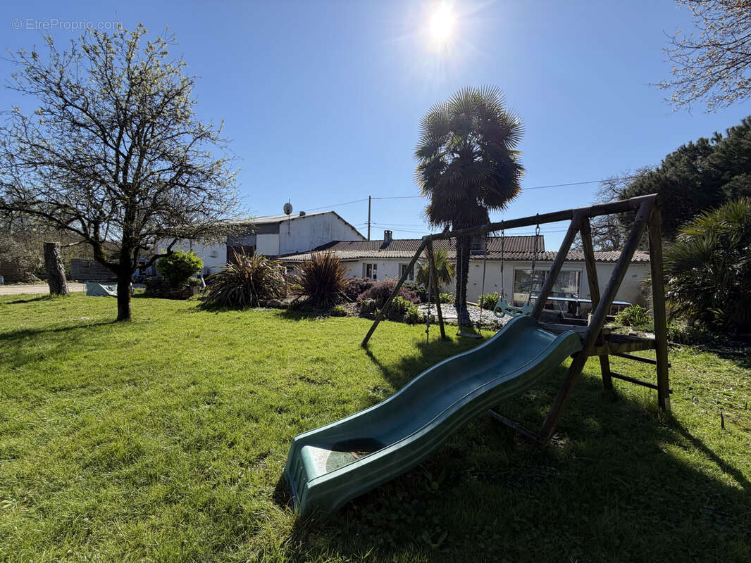 Maison à VENANSAULT