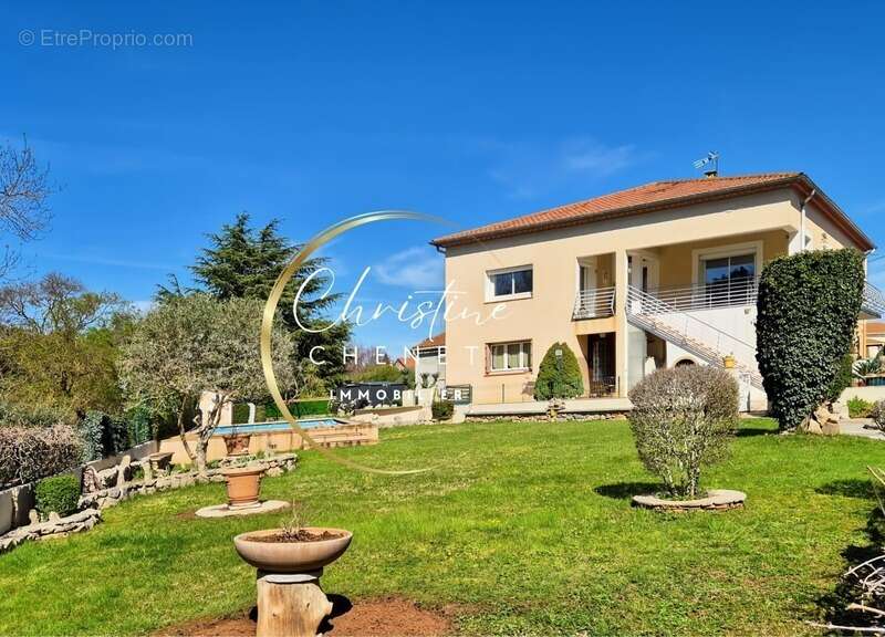 Appartement à SAINT-BRES