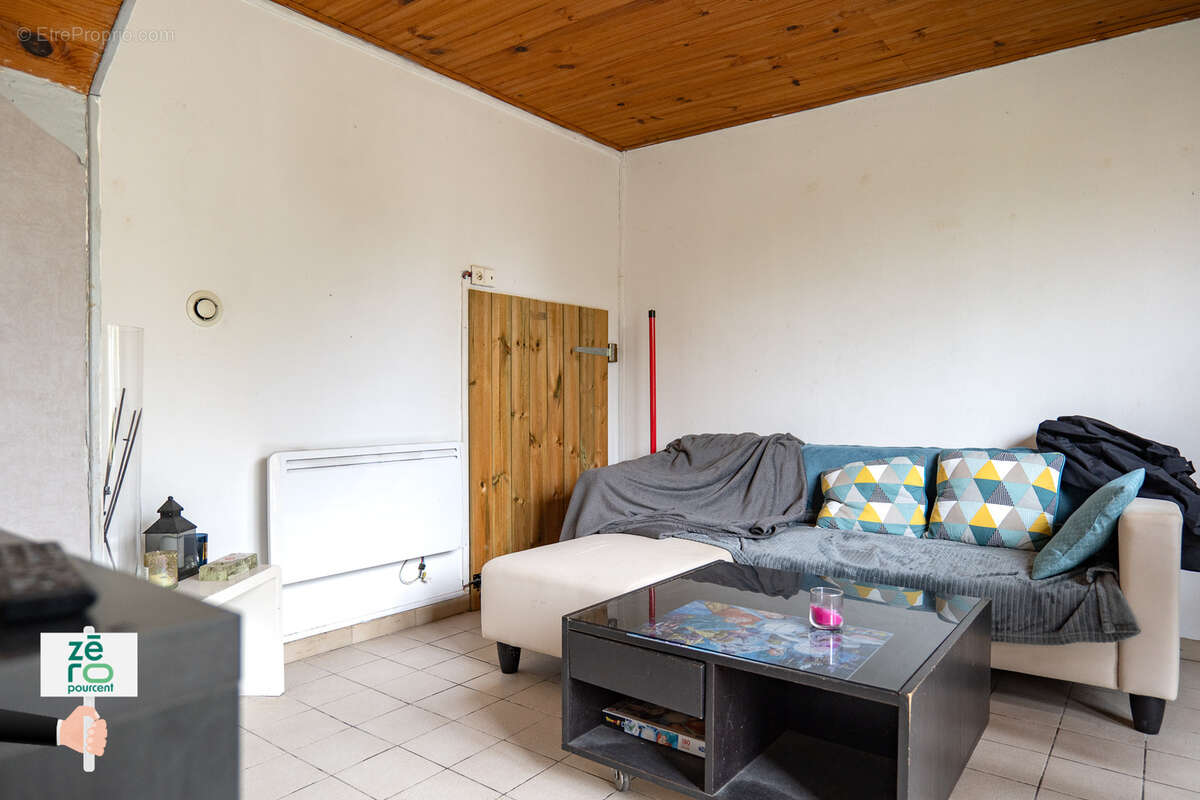 Maison à NESMY