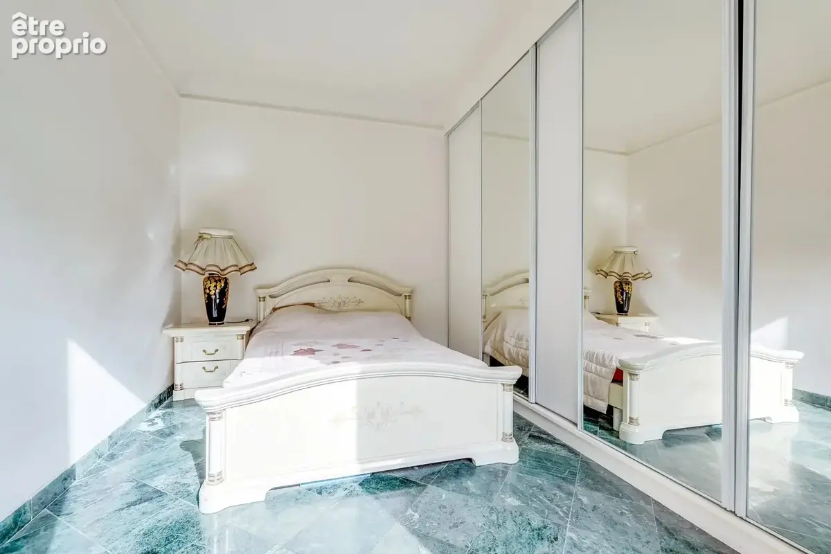 Paris 75008 charmant pied a terre champs elysees - photo 7