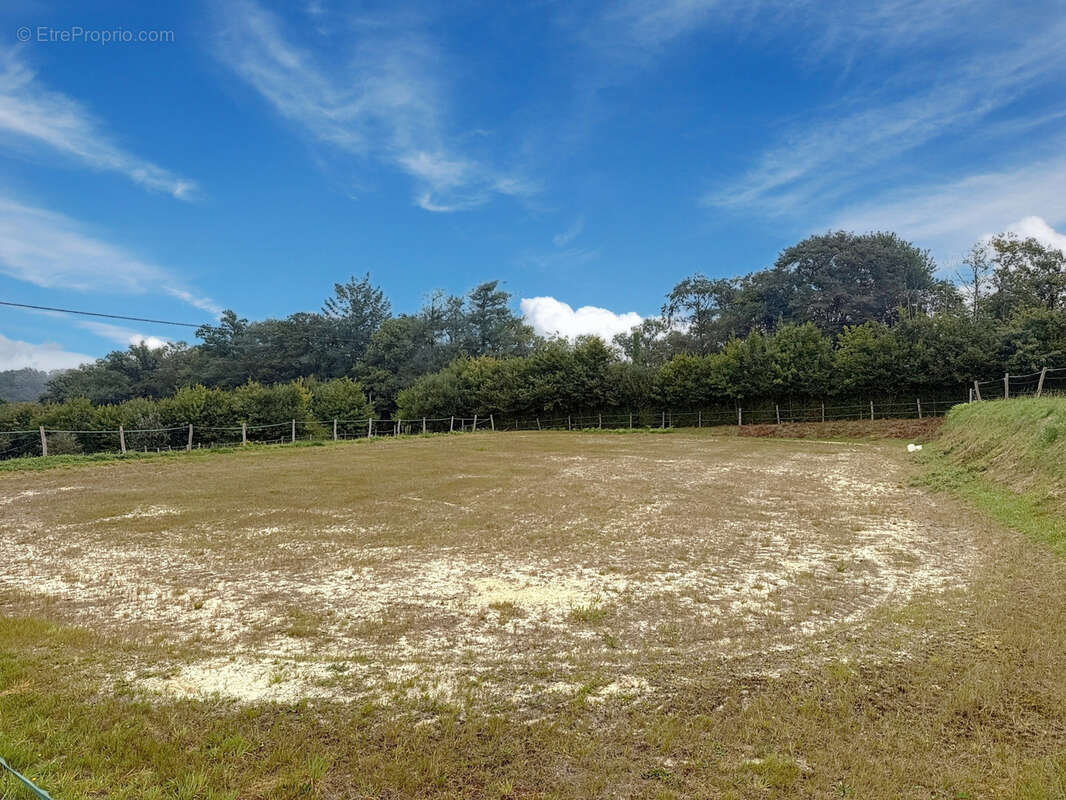 Maison à SAINT-MARTIN-DE-LANDELLES