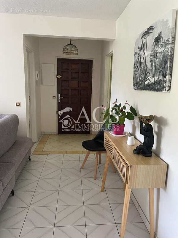 Appartement T3  Résidence Le Parc de Cluny - FORT-DE-FRANCE - photo 4
