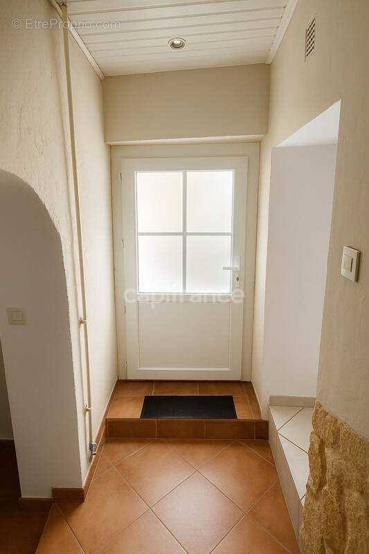 Maison à SAINT-GILLES