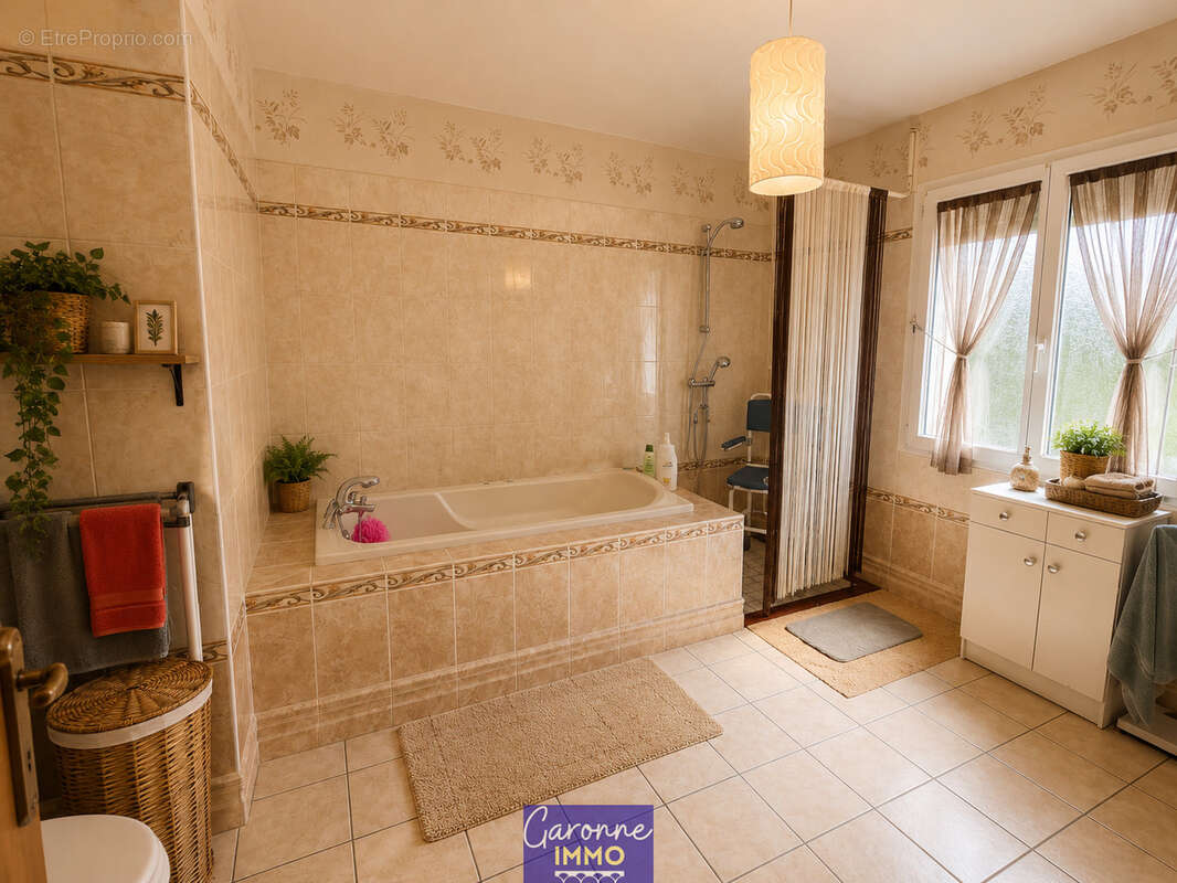 Villa de plain pied avec piscine entièrement PMR - photo 8