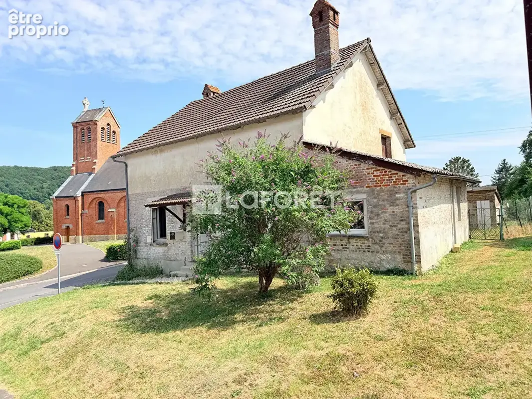 Maison à BALLAY