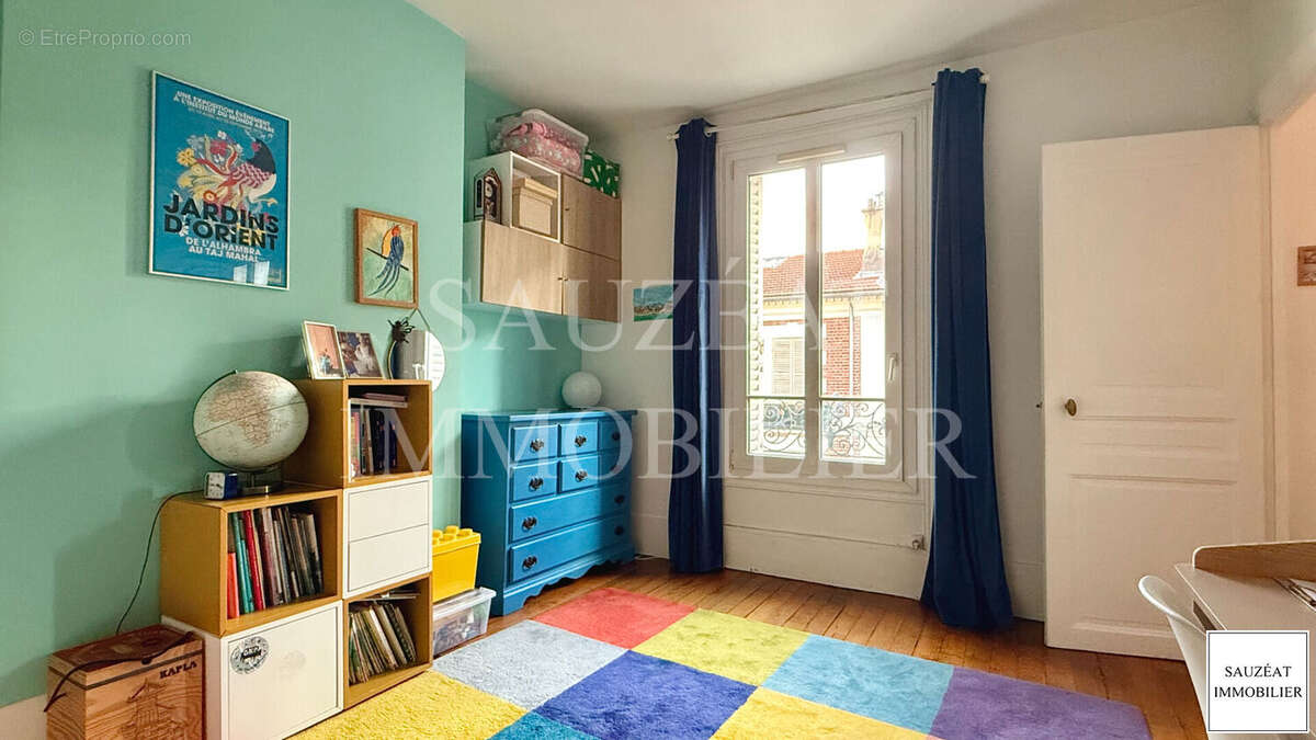 Appartement à MONTROUGE