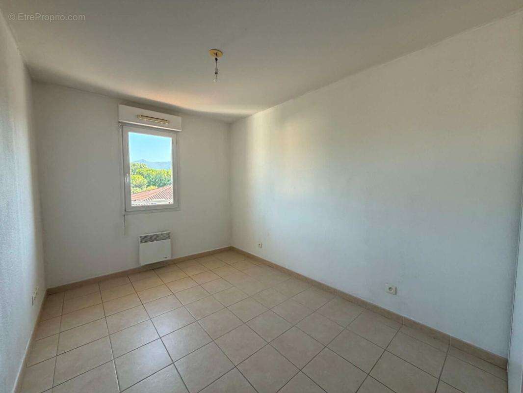 Appartement Brignoles 3 pièce(s) 64m2 - photo 7