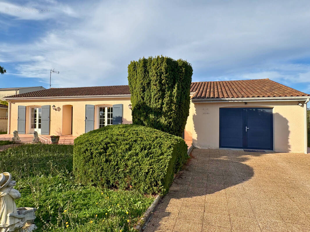 Maison à CHATEAUBERNARD