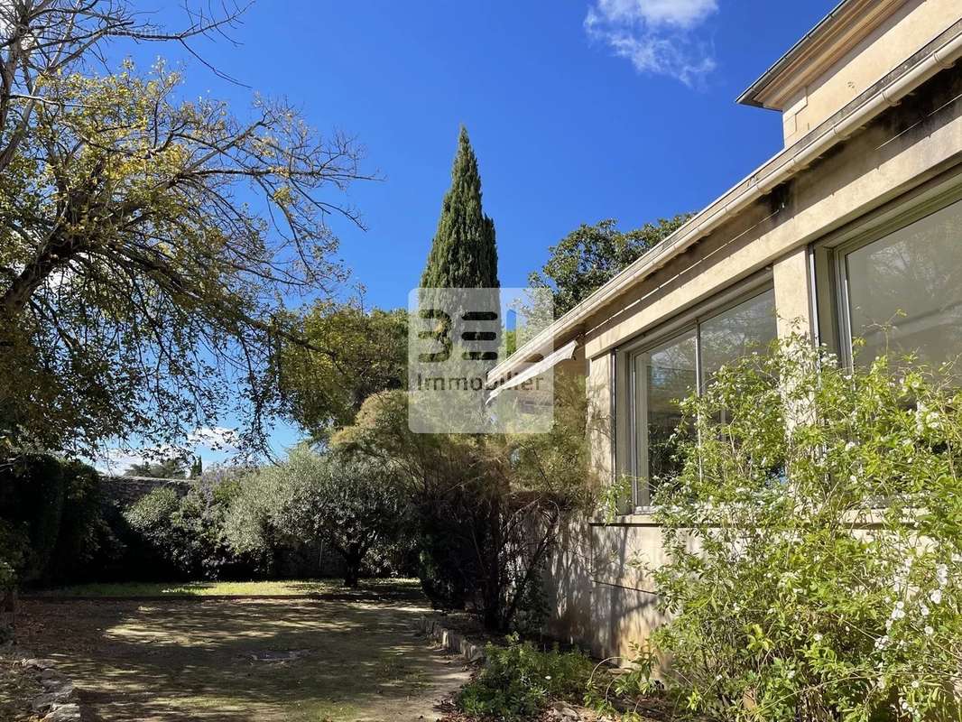 Maison à BAGNOLS-SUR-CEZE