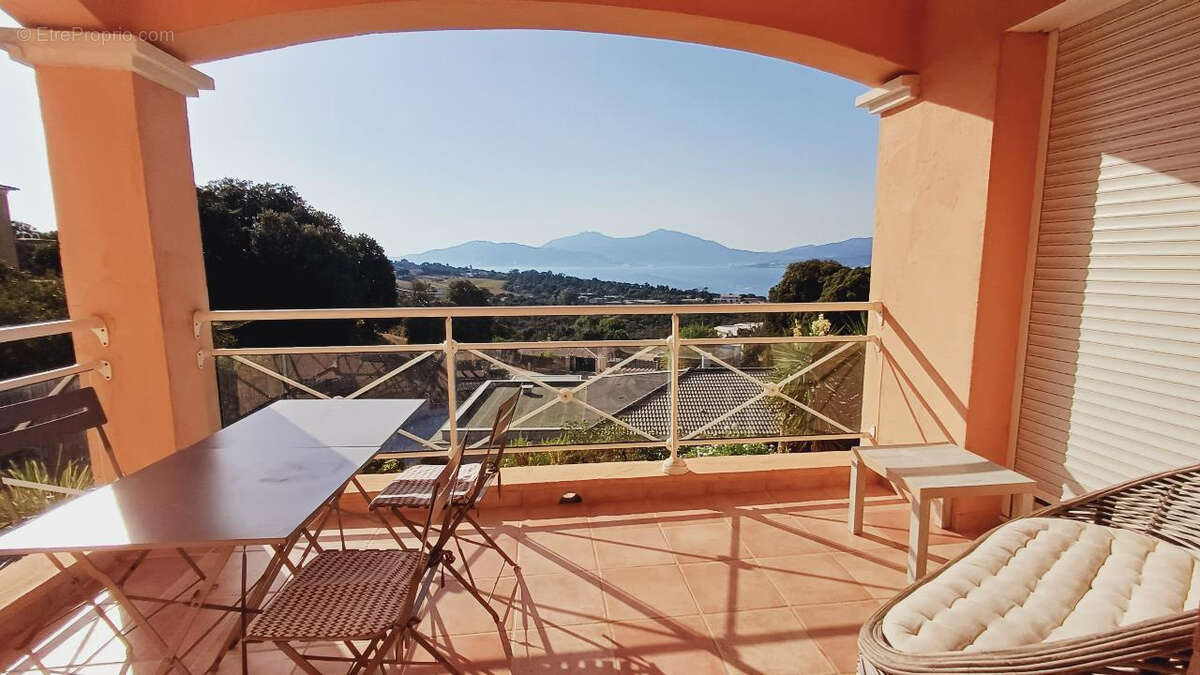 Maison à GROSSETO-PRUGNA