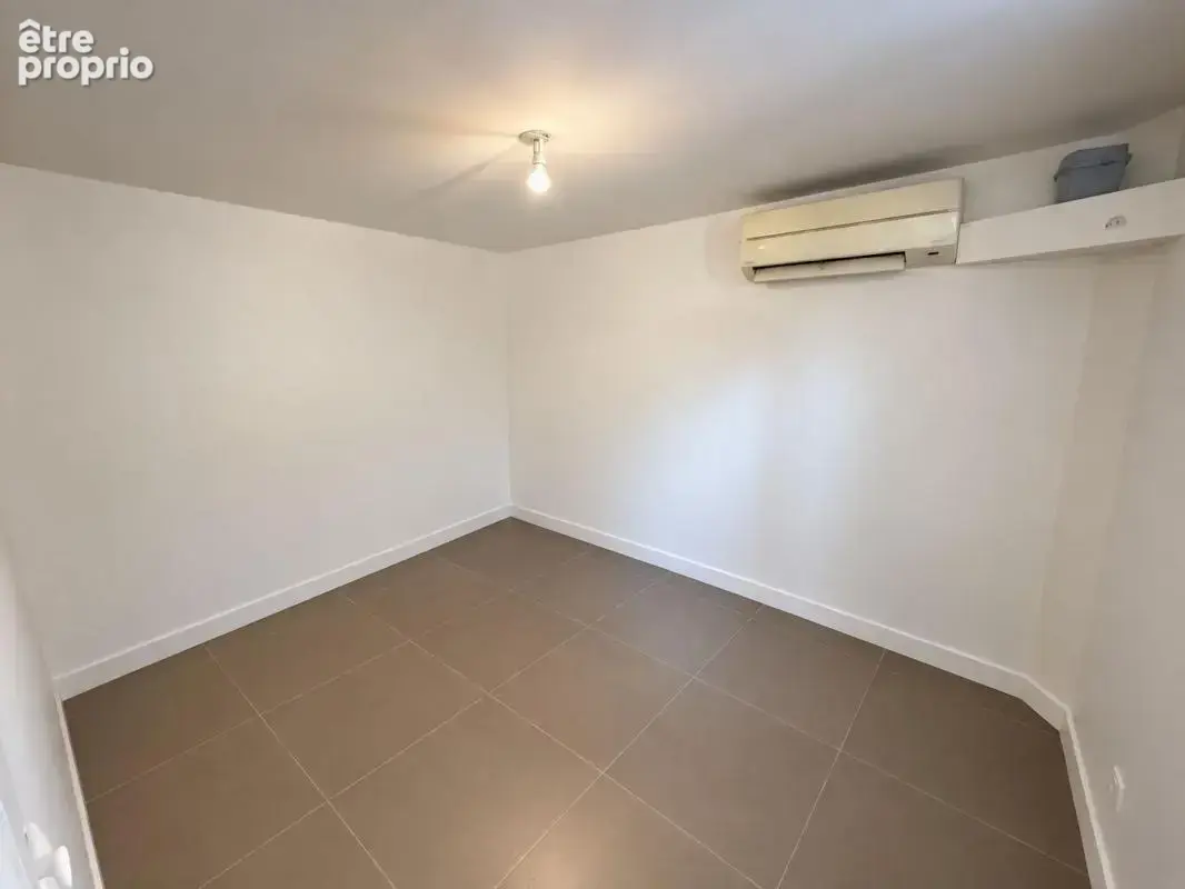 Appartement À Vendre - photo 2