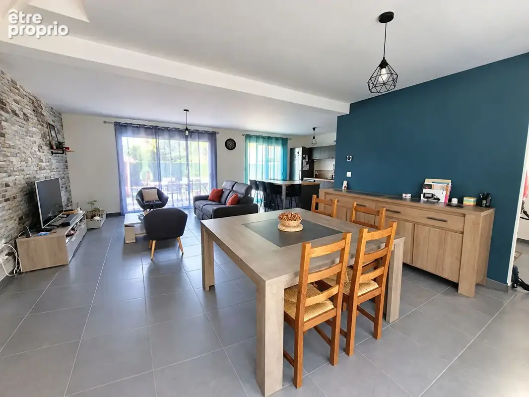 Maison contemporaine à vendre à Tierce 4 chambres, garage et Jardin clos - photo 2