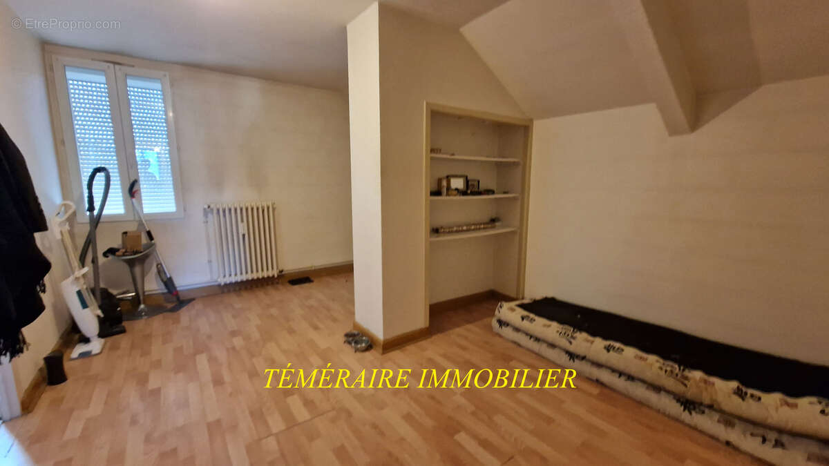 Champagnole - T3 de 69m2 au 2ème étage - photo 5