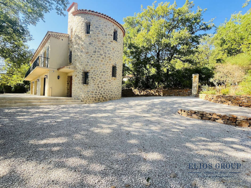 Maison à NANS-LES-PINS