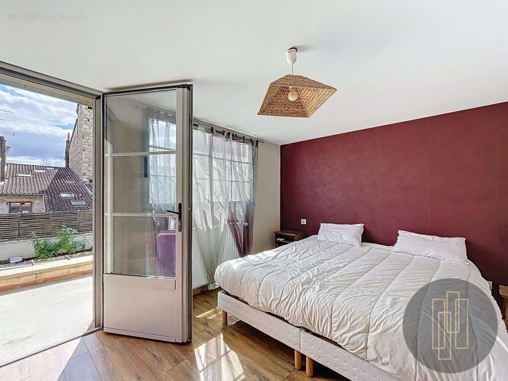 Maison à VILLEFRANCHE-SUR-SAONE