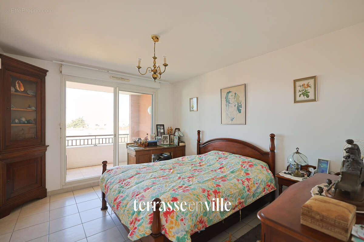 Appartement à SIX-FOURS-LES-PLAGES