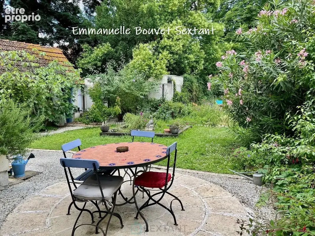 Grande maison bourgeoise fin 19ème, centre-ville, tous commerces à pied, jardin, garage, terrasses - photo 10