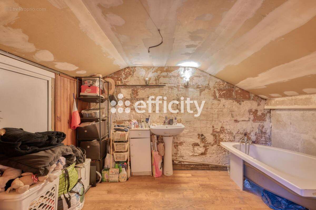 Maison à SAINT-GRATIEN