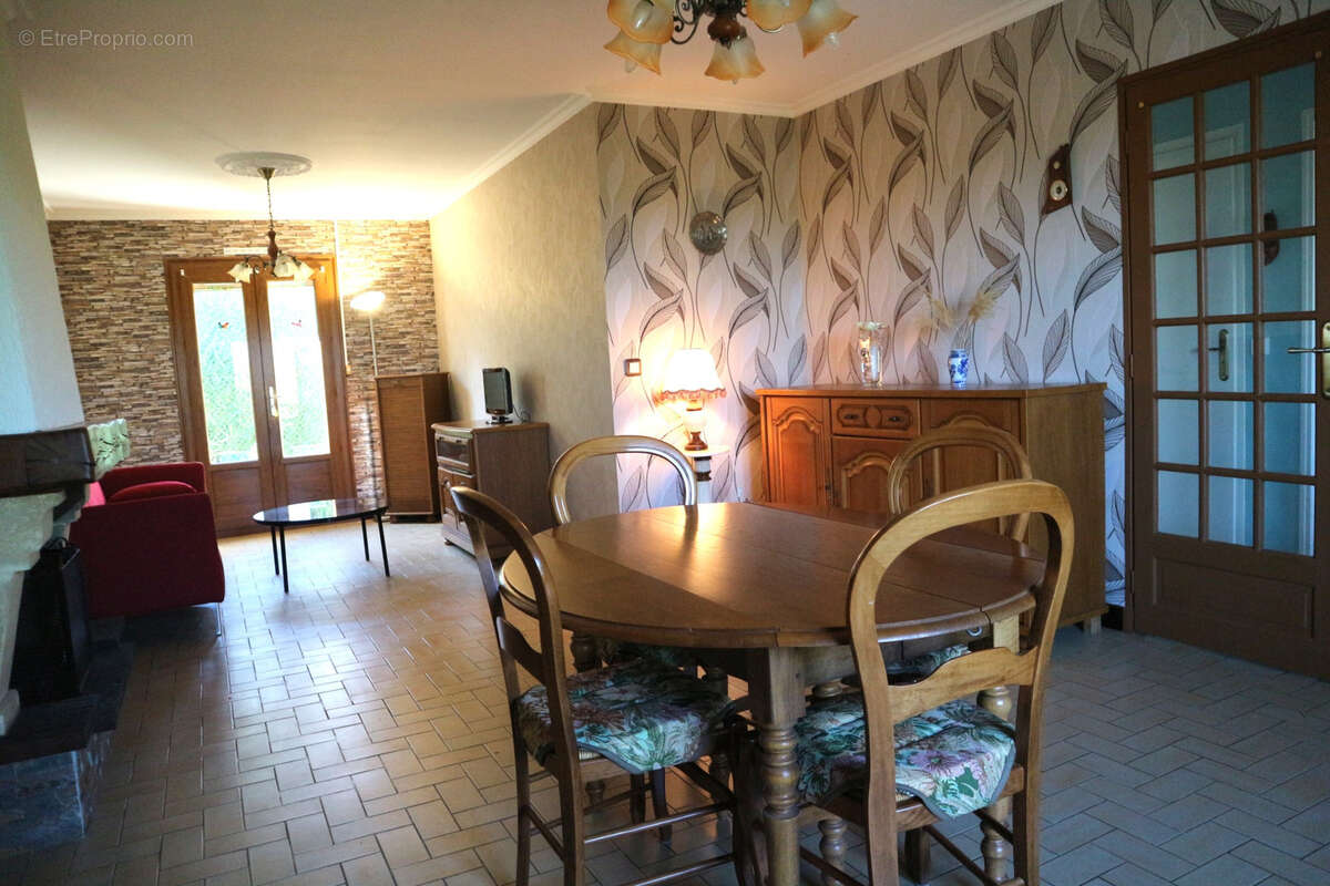 Maison à LA JARRIE