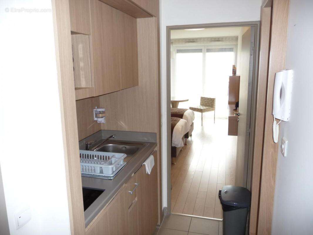Vente studio - résidence de tourisme RESIDE ETUDES APPARTHOTELS à Carrières-sur-Seine - photo 5