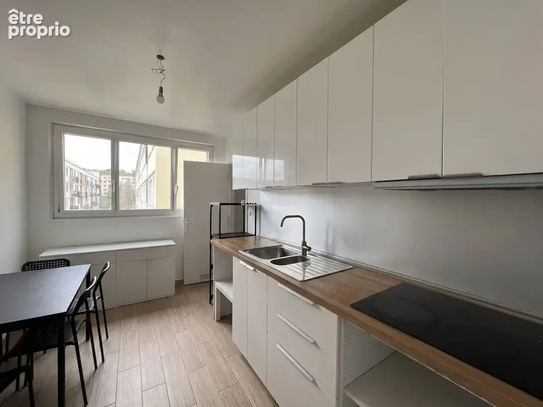 Appartement 4 pièces 68 m² à vendre à Poissy (78300) - photo 3