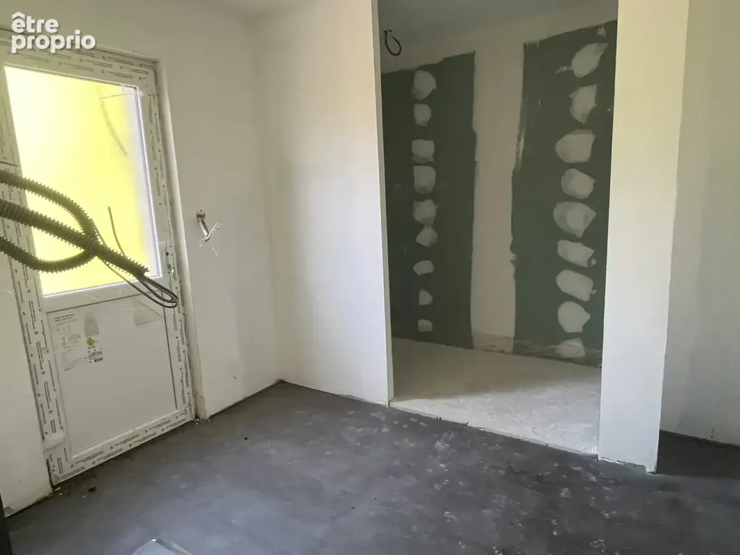 Maison 130 m² à Belmont-De-La-Loire  - photo 9