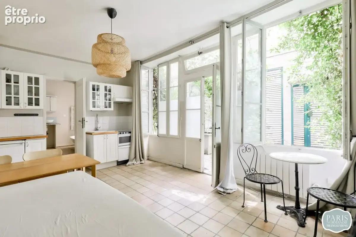 Exclusivité - Paris 1er - Rue des Moulins - un appartement de 3 pièces en rez-de-chaussée de 66,78m2 Carrez - photo 4