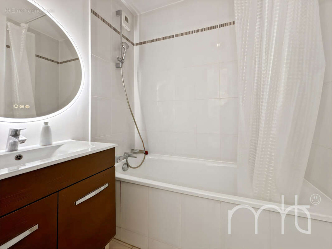 Appartement à COLOMBES