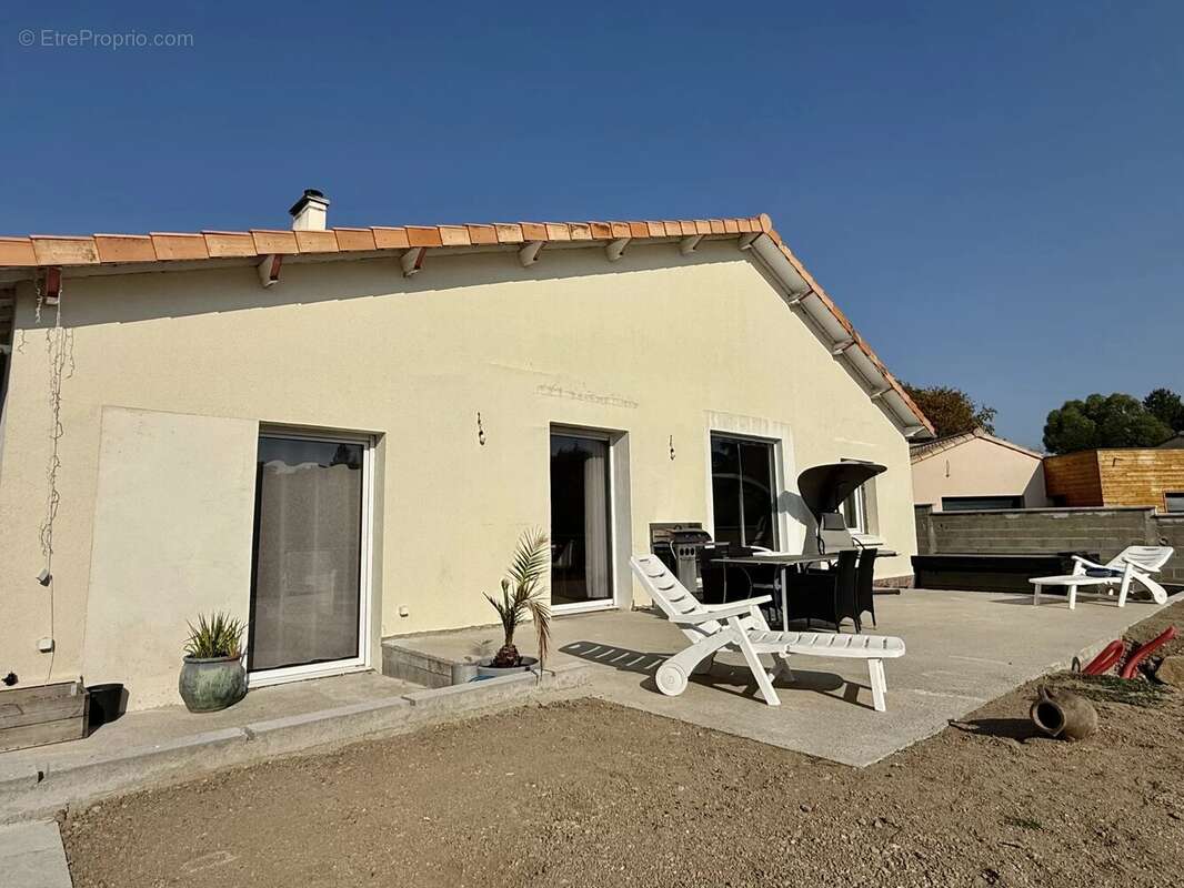 Maison - 6 pièces - photo 5