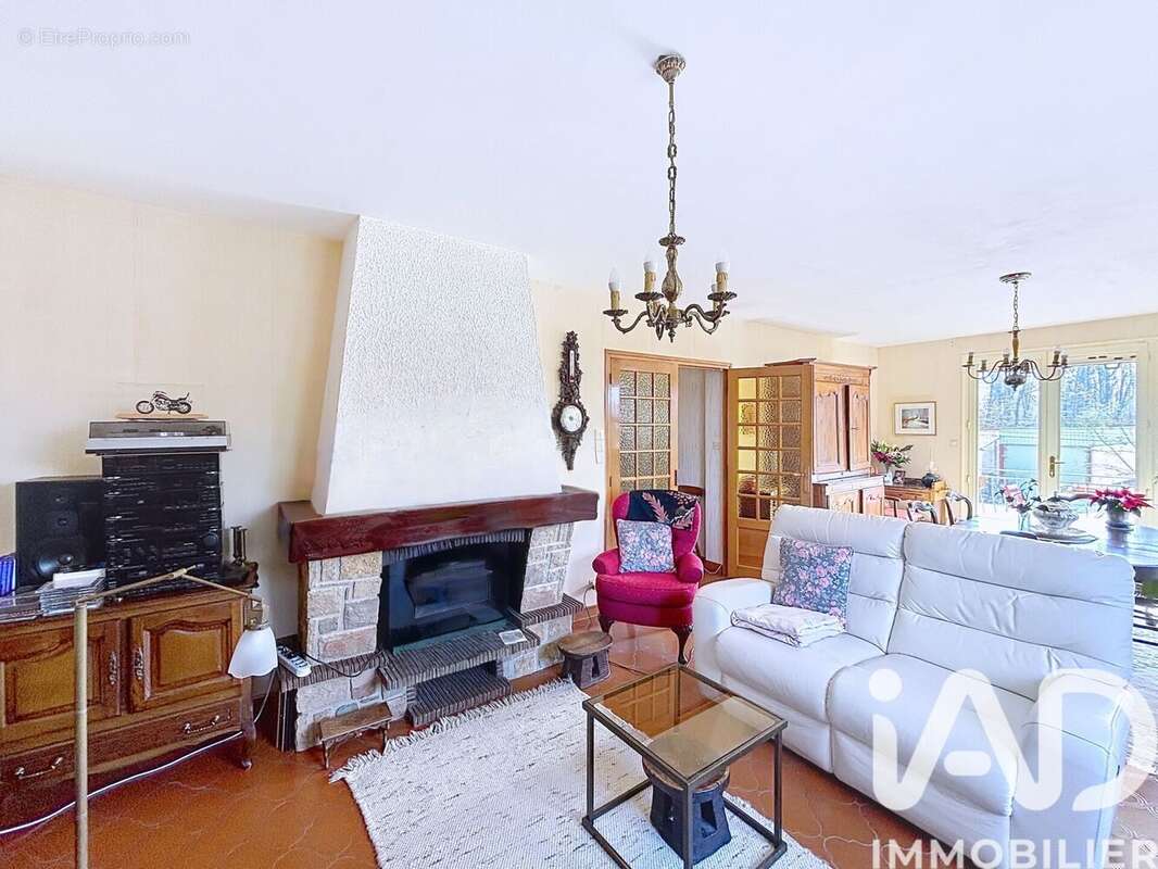 Photo 2 - Maison à LOUHANS