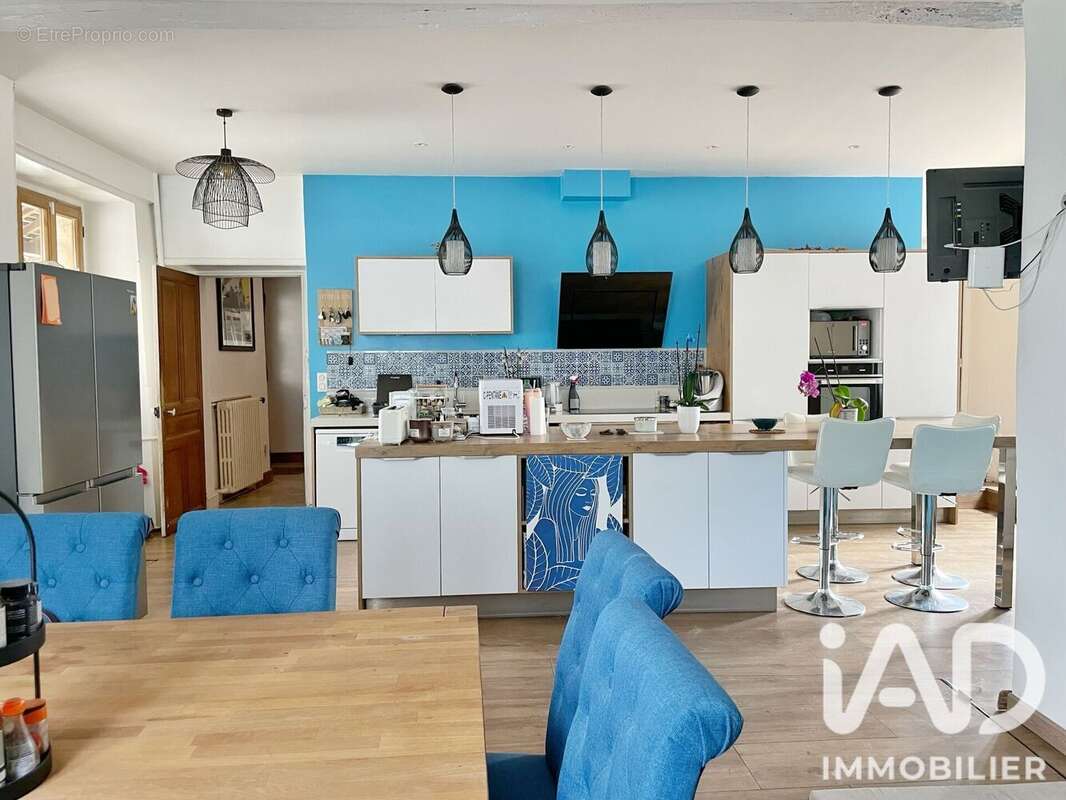 Maison 440 m² à Fontaine-Chaalis  - photo 7