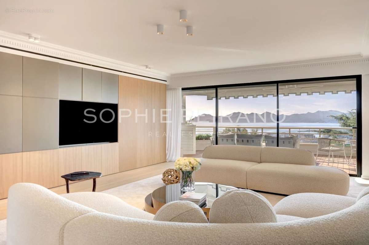 Appartement à CANNES