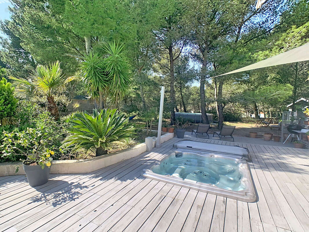 Maison à SAUSSET-LES-PINS