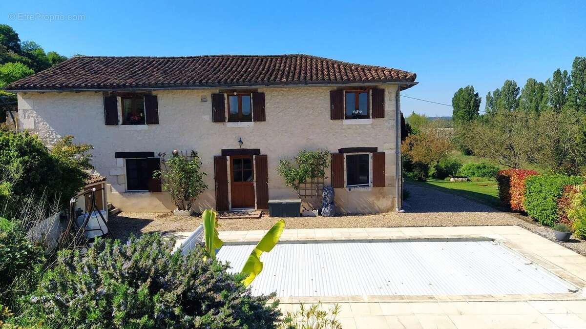 Maison à VERTEILLAC