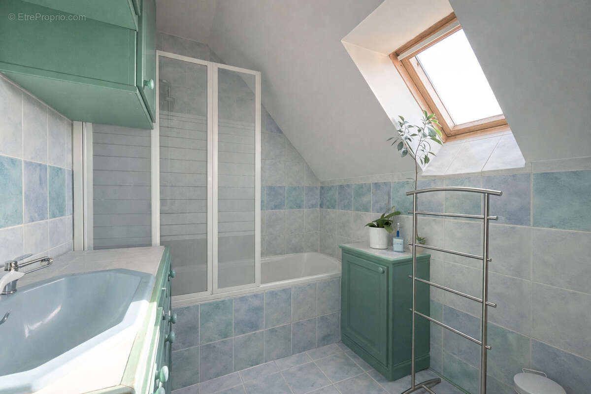 a5be0706-e121-4c5f-8440-849ddb0bbc38 - Maison à BRUNOY