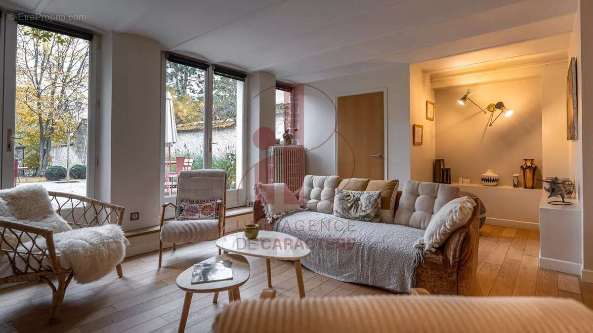 Maison à FONTAINEBLEAU