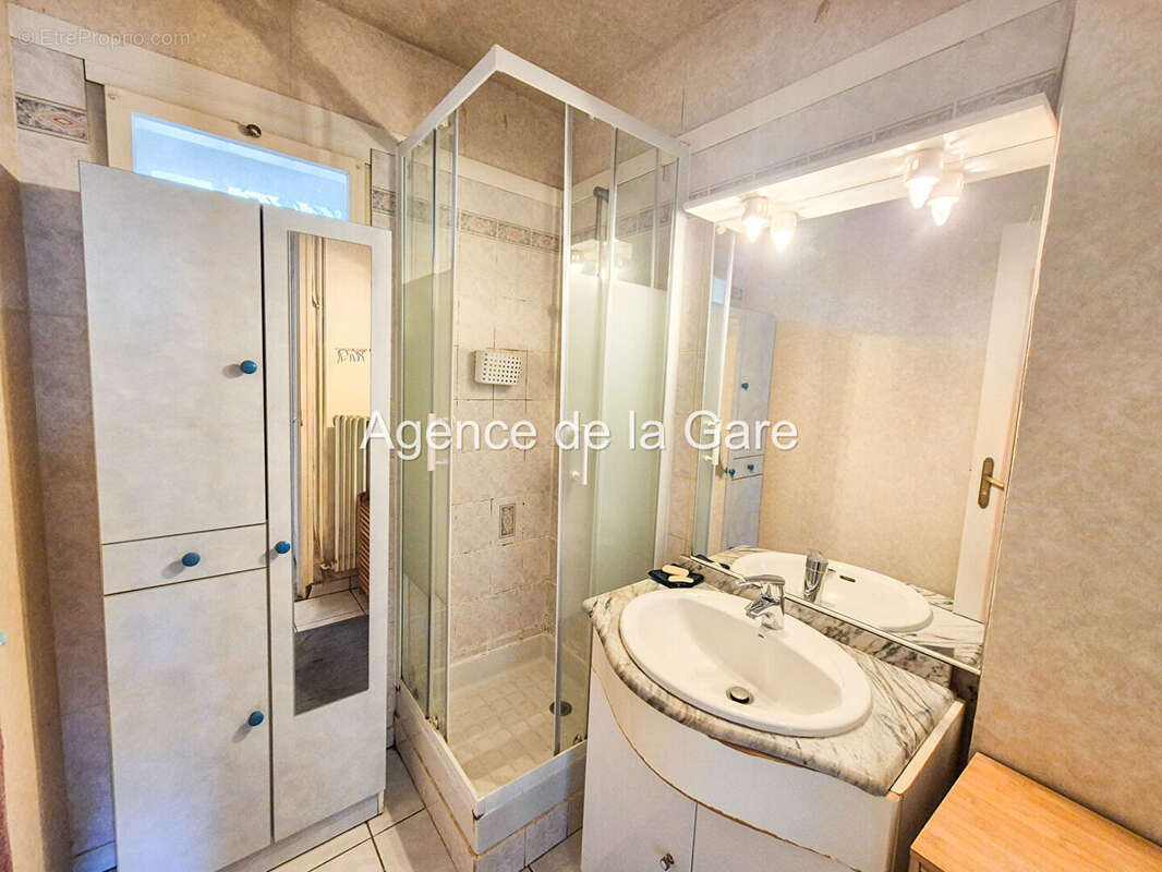 Appartement à HOUILLES