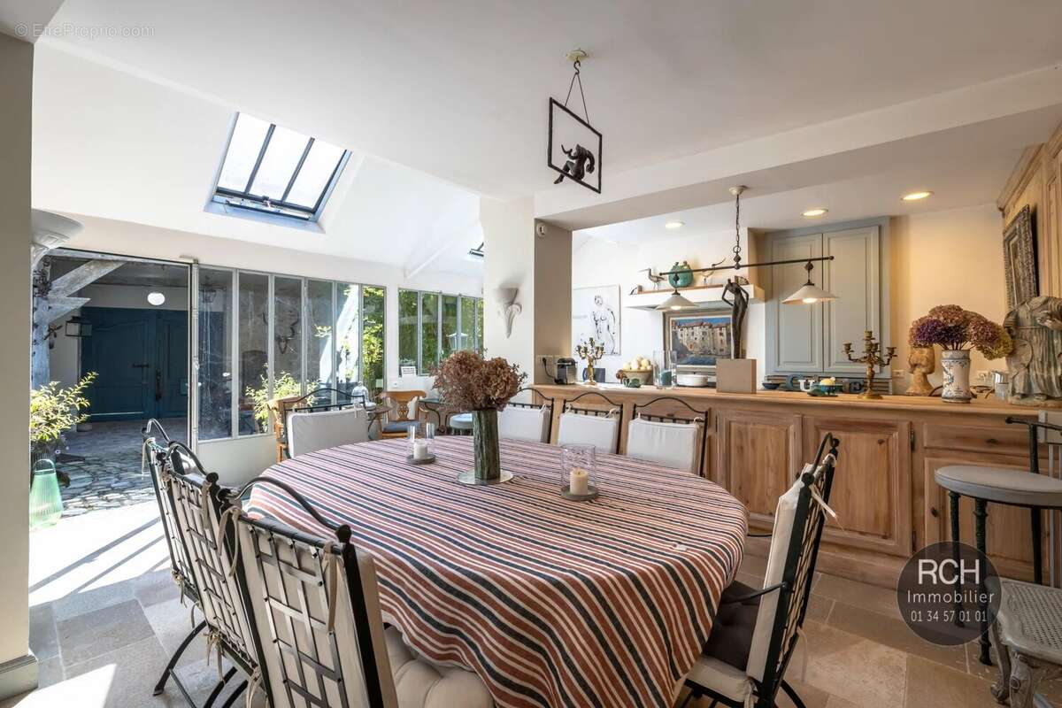 Maison à MONTFORT-L'AMAURY